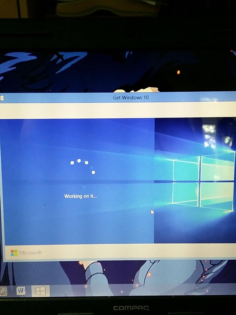 My laptop has been in this condition for over 12h. Is this normal? #Windows10 #Microsoft #windows