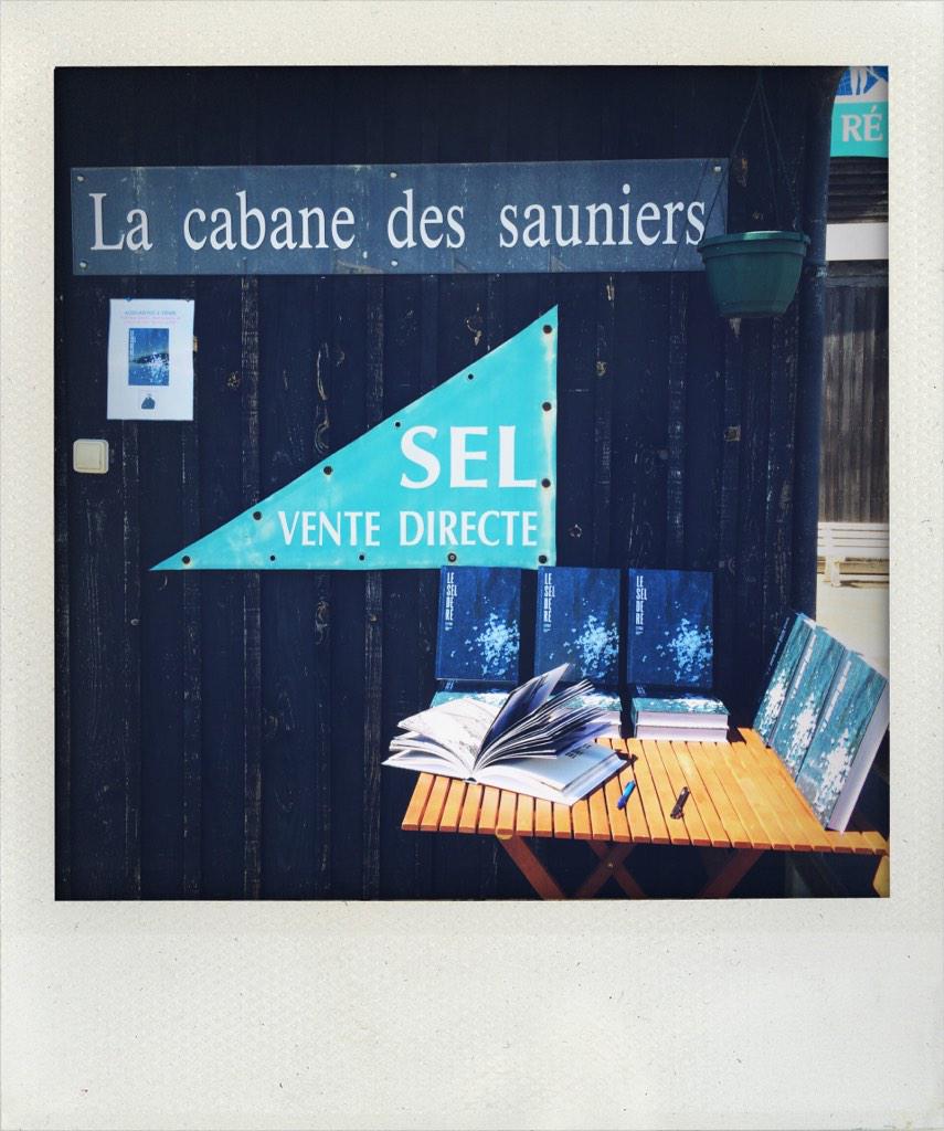 StephaneBahic's tweet photo. En dedicace aujourd'hui à la cabane des sauniers #ré #livre #photo http://t.co/CjBA2YpkQI