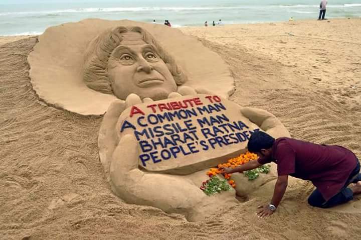 SmithalShah's tweet photo. We miss a great human being http://t.co/itFPPm2d34