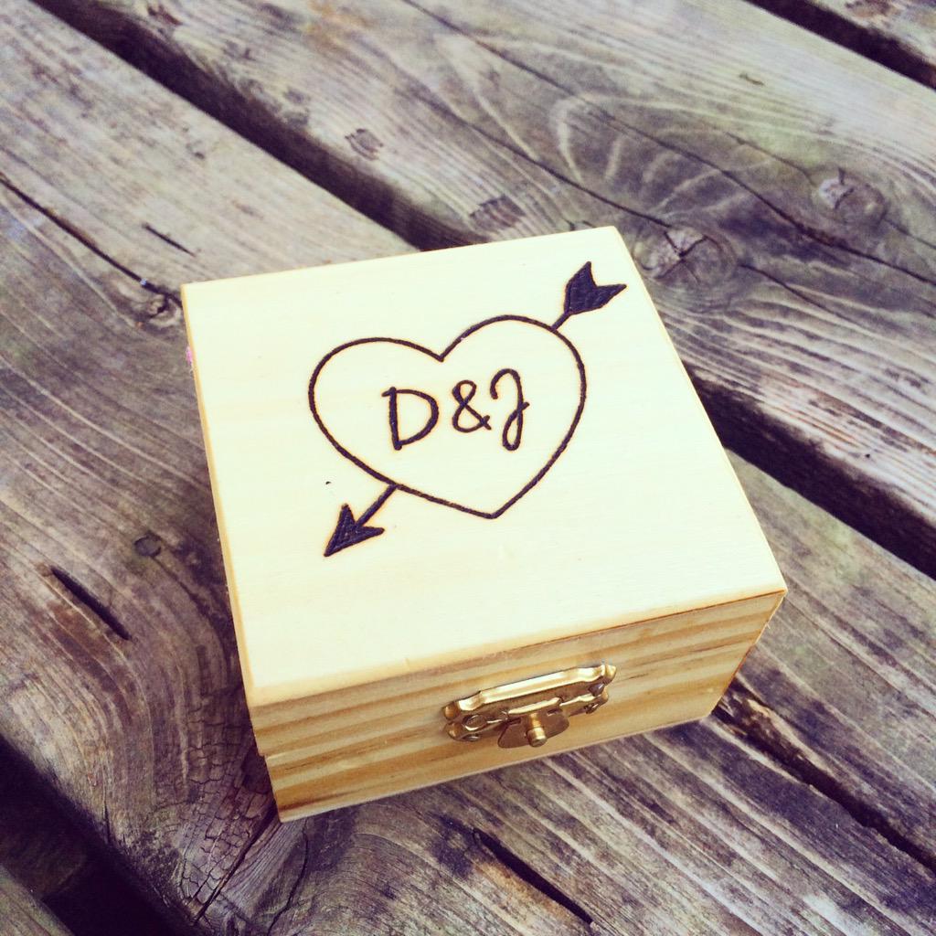 Personalized woodburned ring box - available in various sizes and custom designs #rusticwedding #ringbox