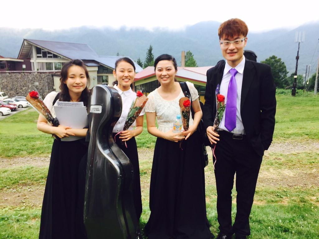 城戸かれん Karen Kido Vn 奥志賀高原 森の音楽堂と山ノ内中学校での演奏会が終わり帰京 松岡井菜 Deng Yifei 香月麗と10日間勉強したs Barberのクァルテット 弾けば弾くほど惹き込まれる曲でした 明日はアカデミー最終日 東京オペラシティです Http