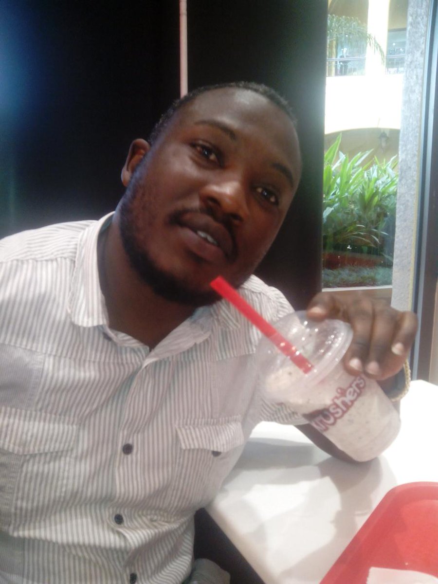 DdunguMartin's tweet photo. That guy http://t.co/qaFIphpTL1
