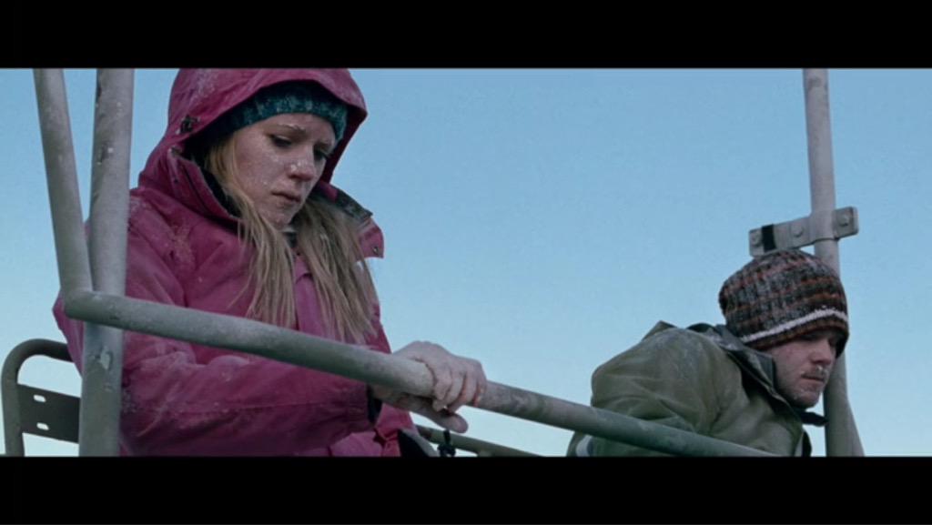 映画マン على تويتر 名 迷 シーン集 フローズン エマベルが寝ている間に素手で凍っている鉄の棒を掴んじゃって え ってなるシーン それを見て観客も え ってなっちゃう んなアホな Http T Co 2nzltkfhu4 Http T Co 80k5o7qe1q