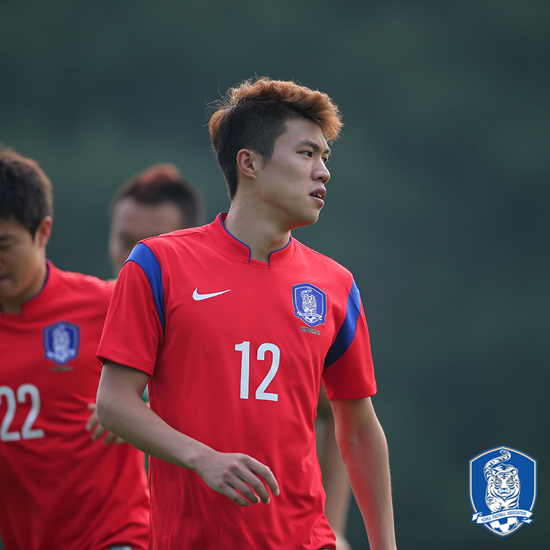 theKFA's tweet photo. [생생포토_2]

남자대표팀 훈련 현장
#동방불패태극전사 #동아시안컵2015 #8월은축구다

* 더보기 http://t.co/40JZqOk4Qz http://t.co/fsVvNzmF9W