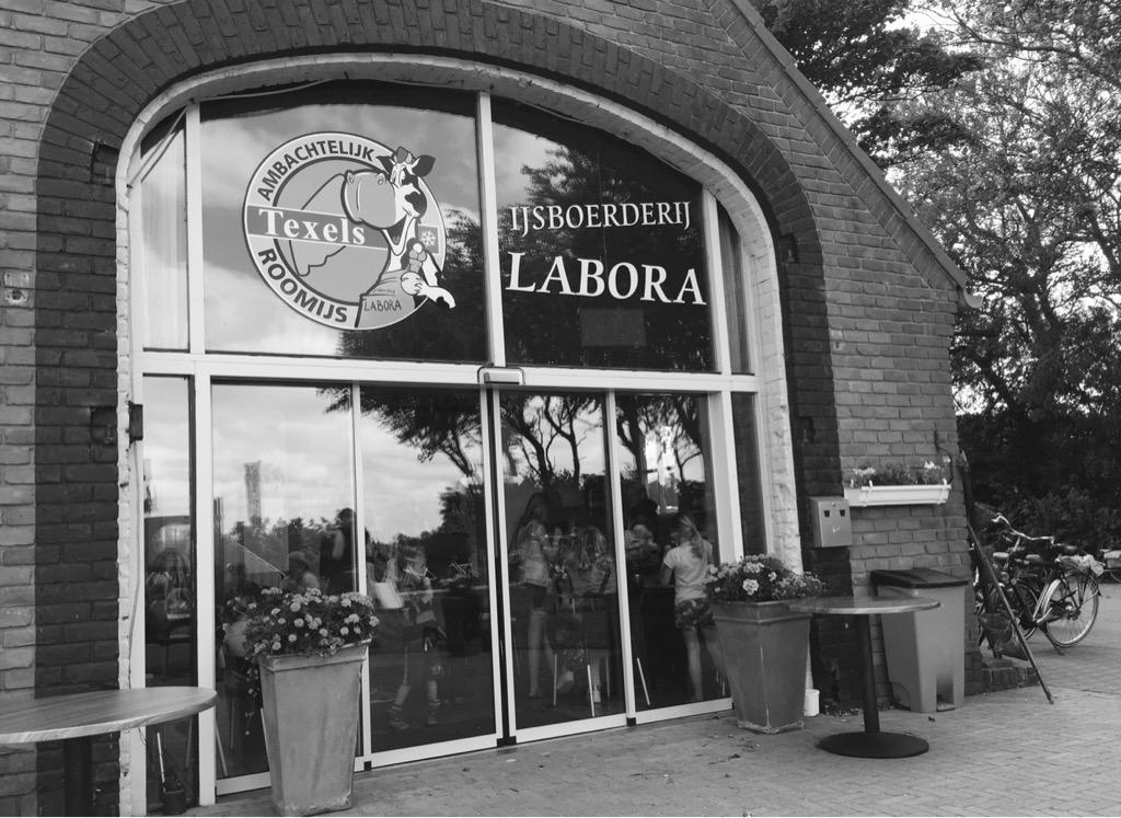 Hups.. Met <a href="/TukTukTexel/">TukTuk Express</a> naar <a href="/LaboraIJsTexel/">IJsboerderij Labora</a> gewoon een daggie toerist op eigen eiland ;)