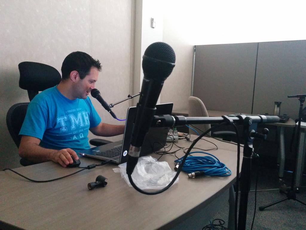 Silqe_inc's tweet photo. These guys are serious with their equipment .. @TSPWeekly Interviewing @Silqe_inc at the @AC_Waterloo http://t.co/LtW6LJxLEv