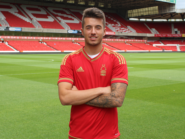 #NFFC have announced the signing of Daniel Pinillos. nottinghamforest.co.uk/news/article/r…