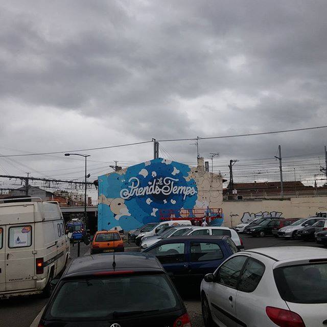 LeRapenFrance's tweet photo. Mur hommage, en devenir, à DF par @malicksimple. On écrivait un article il y a quelques mois http://t.co/Ggbp5A7Vz4 http://t.co/IThi3Zaq1f