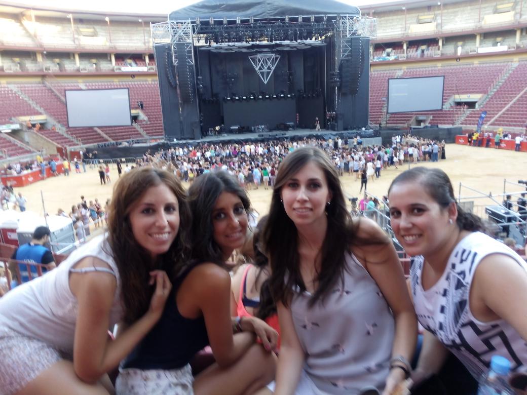 estef_estef's tweet photo. Esperando a nuestro alejandrito!!! http://t.co/ljGPoJoOAI