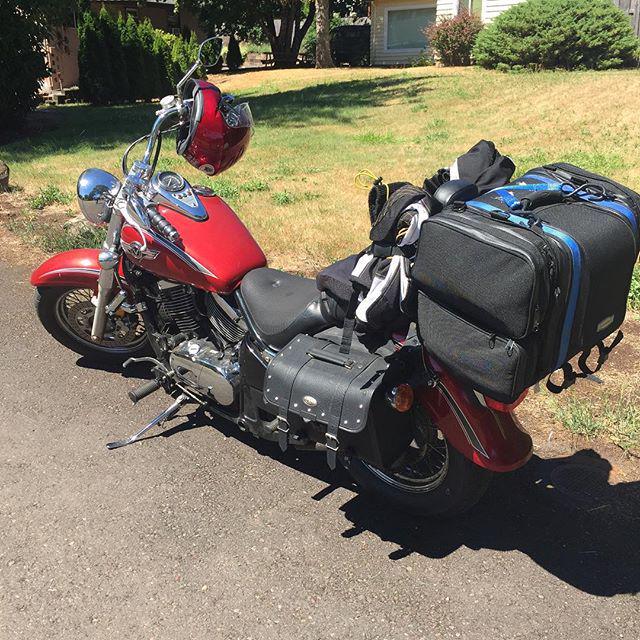 schelske's tweet photo. Loaded. #MotorcycleFreedom #PacificNorthwestRules #NoComputerIsComingWithMe http://t.co/oaYpciDTsD