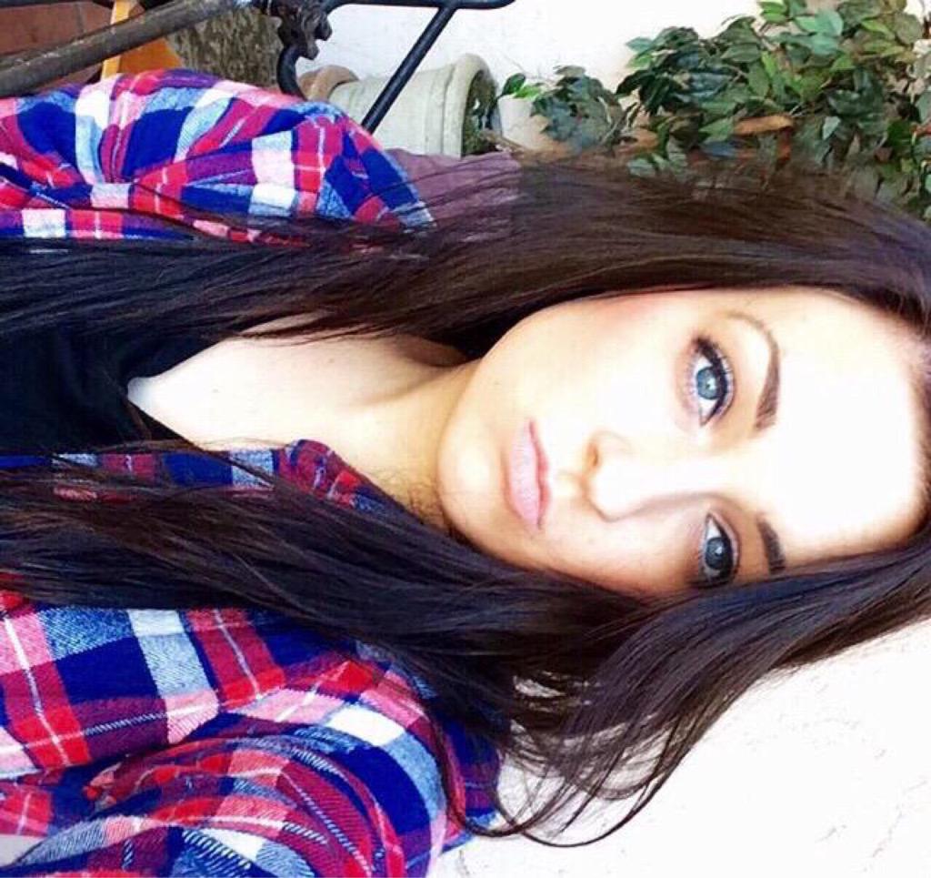 az_crushes's tweet photo. Someone has a crush on @nicolehoryza and we can all see why🙊😍💗 http://t.co/23A7yXuR3k