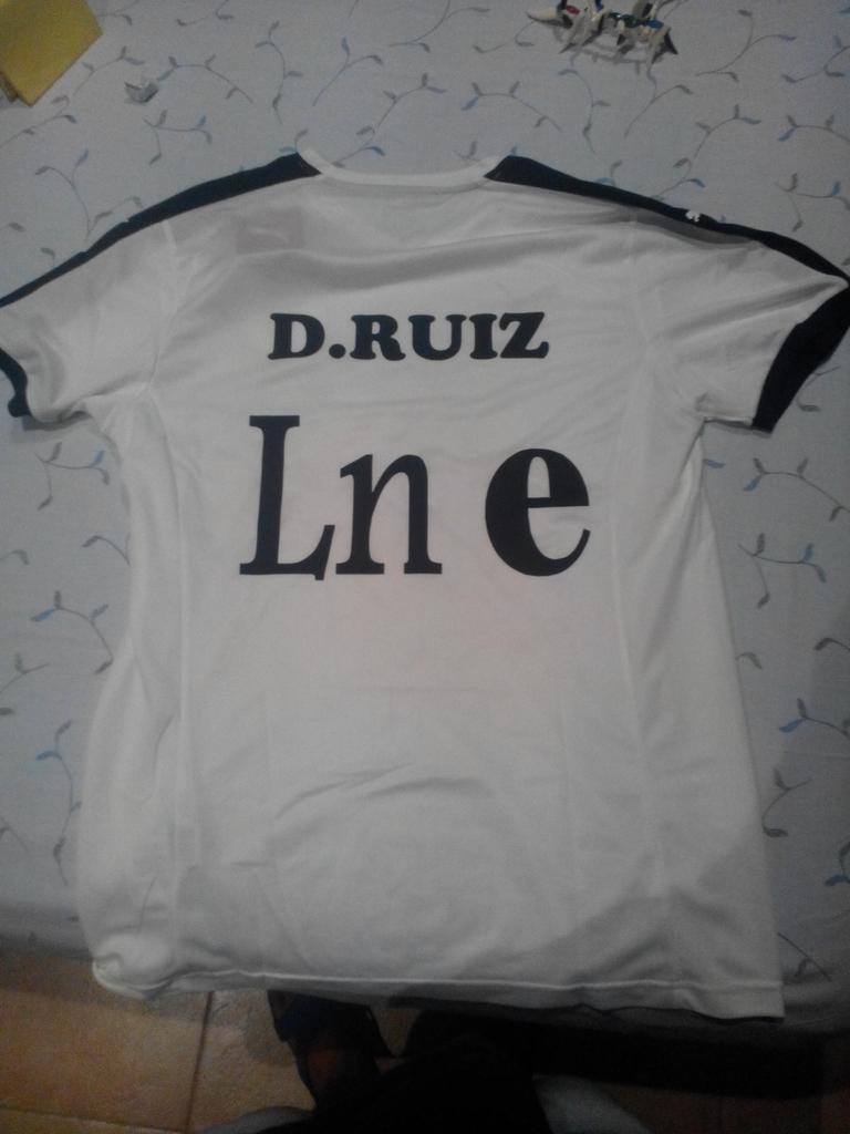 X10dani's tweet photo. Así da gusto ser un @The_Revens . Mi nueva equipación http://t.co/Q4JiTiXjza