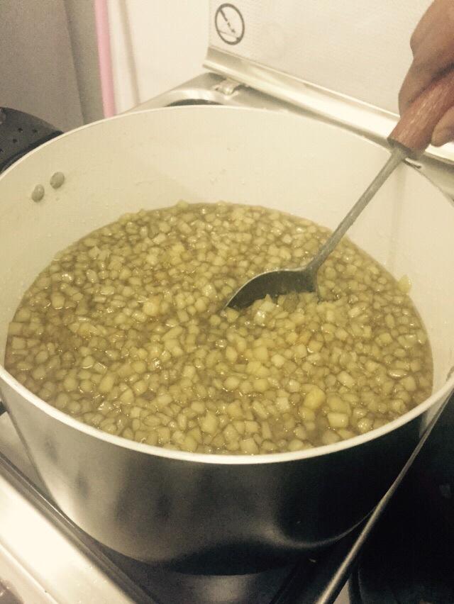 ScrewPineMV's tweet image. Mireyge dhanvaru order akah Bambukeyo Bondibaih haps! Yes we deliver whenever you want! 😘 #breadfruit #screwpine 🍴😋