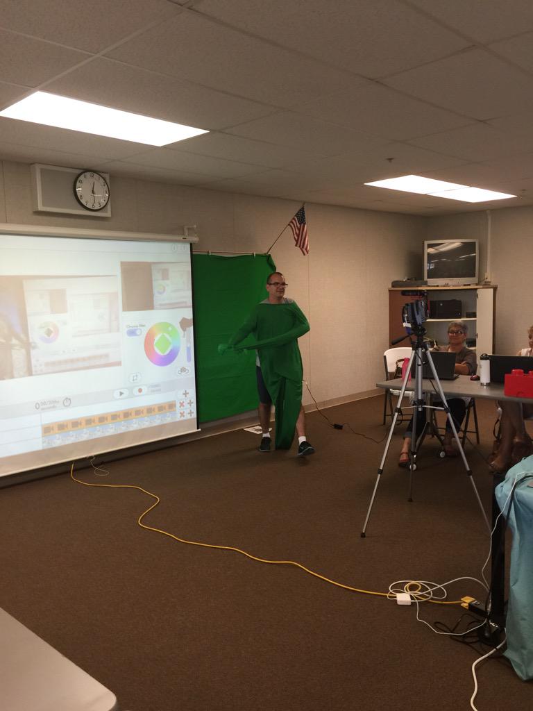 sfaringer's tweet photo. #greenscreen #lightscamerawrite @bribriggs #plesd http://t.co/KHeraxup4z