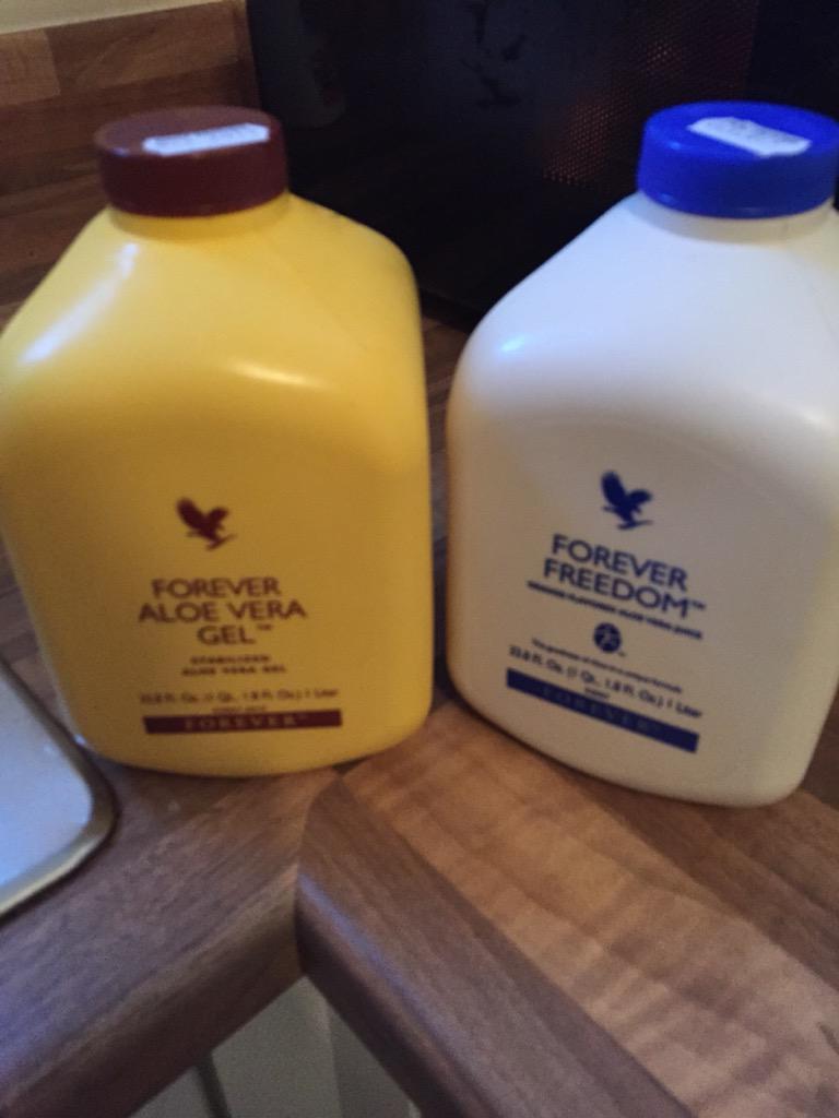 chill_151188's tweet photo. It's that time again!!! Perfect for post workout #recovery #health #aloe order &amp; try today http://t.co/iO4KEvYXah 👈👌 http://t.co/YF6TKhgePo