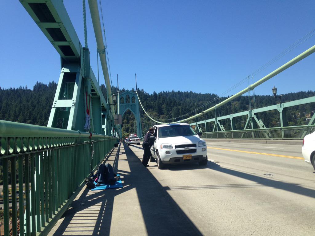 michaelbivins44's tweet image. Just did an interview on the St. John's bridge w/ the support person assigned to "climber no 5." #ShellNo #PDXvsShell