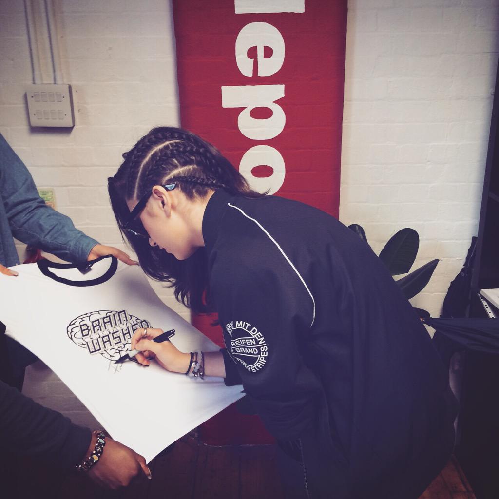 OTYOfficial's tweet photo. I've got some new stuff coming up on Depop this week including some signed items. Head over to my user parisa_oty P x http://t.co/Qfb7uhgbBo