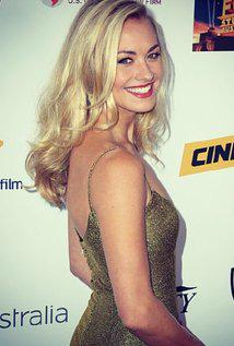 Happy Birthday to Yvonne Strahovski (33) 