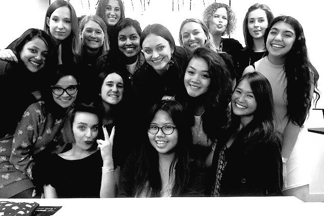 Adrita_8's tweet photo. We take photos as a return ticket to a moment otherwise gone #friends #fun #FMCJuly2015 #LCFshortcourses @the_nidus http://t.co/MQDcCmktyy