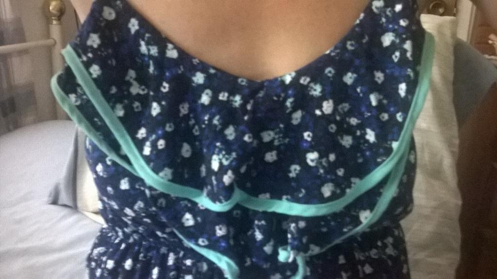 tammy4u2nv's tweet photo. when you have groovy ass ruffles on your dress, you don't have to wear a bra! #TxHeatWave #FreeBoobs 😁 http://t.co/2mbzfZjVXP