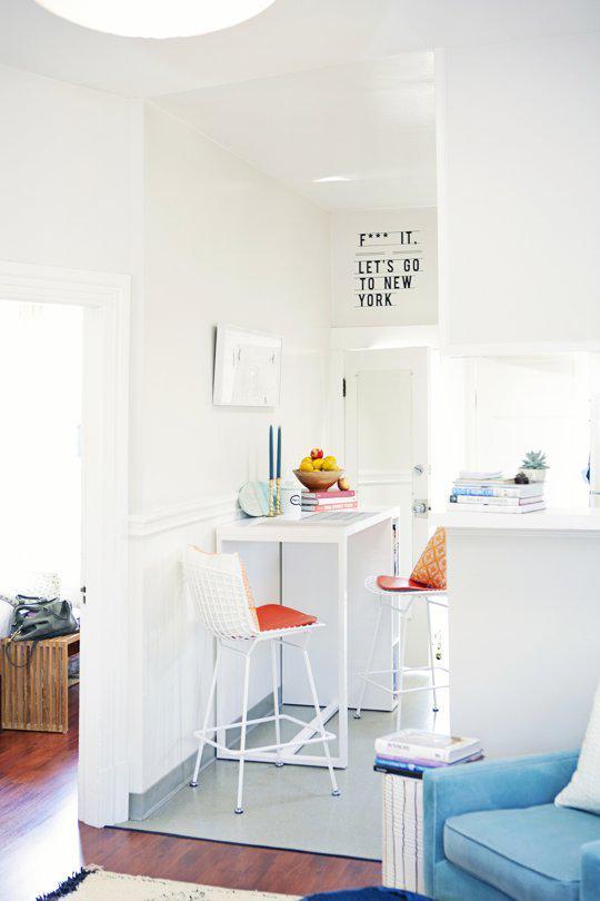 AptTherapy's tweet photo. 15 Colorful Accessories that Look Great with White Walls http://t.co/WxGscHh9xr #StyleCollage #Accessories http://t.co/M4ekGyBeJq