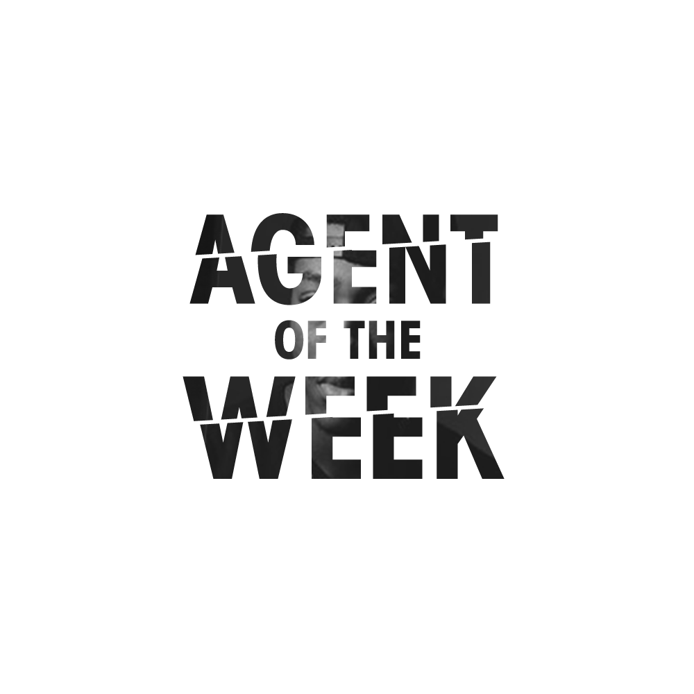 GracelandTV's tweet photo. .@Actor_Carter is the #GLAgentOfTheWeek. Find out how he felt about #GLTree. #GracelandTV http://t.co/gNZwGmkg6t