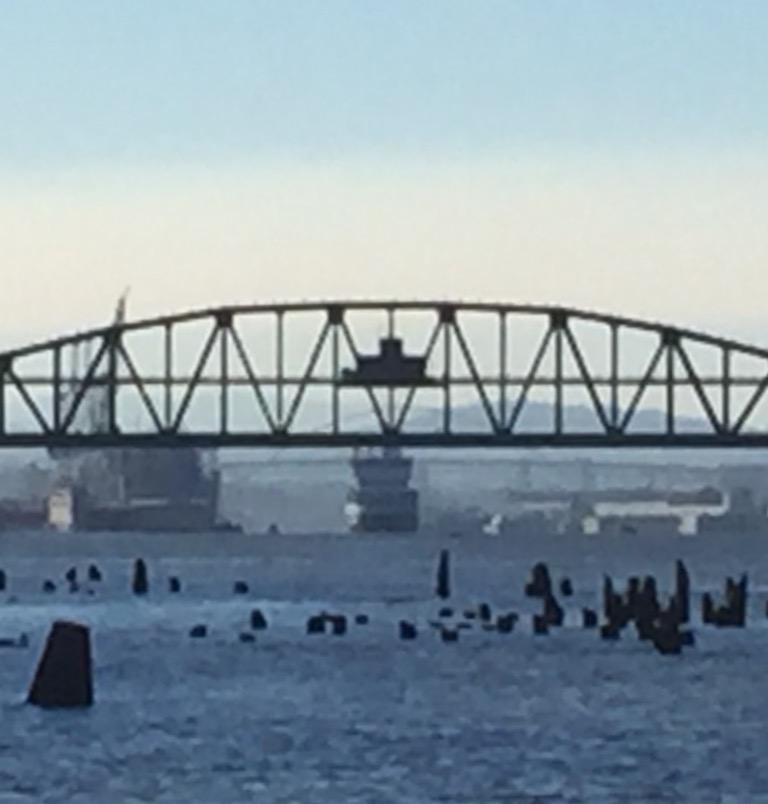 tedgleichman's tweet image. Icebreaker Fennica turns tail, flees back upstream! El pueblo unido jamás será vencido! #ShellNo #PDXvsShell #Arctic