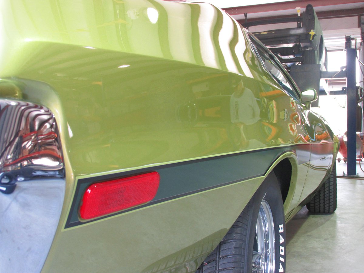 WstCstClassic's tweet photo. #TorinoThursday #WhyNot #LaserStripes #LaserStraight Who doesn't love to see their reflection? @PPGRefinish_NA http://t.co/1k5fZylojM