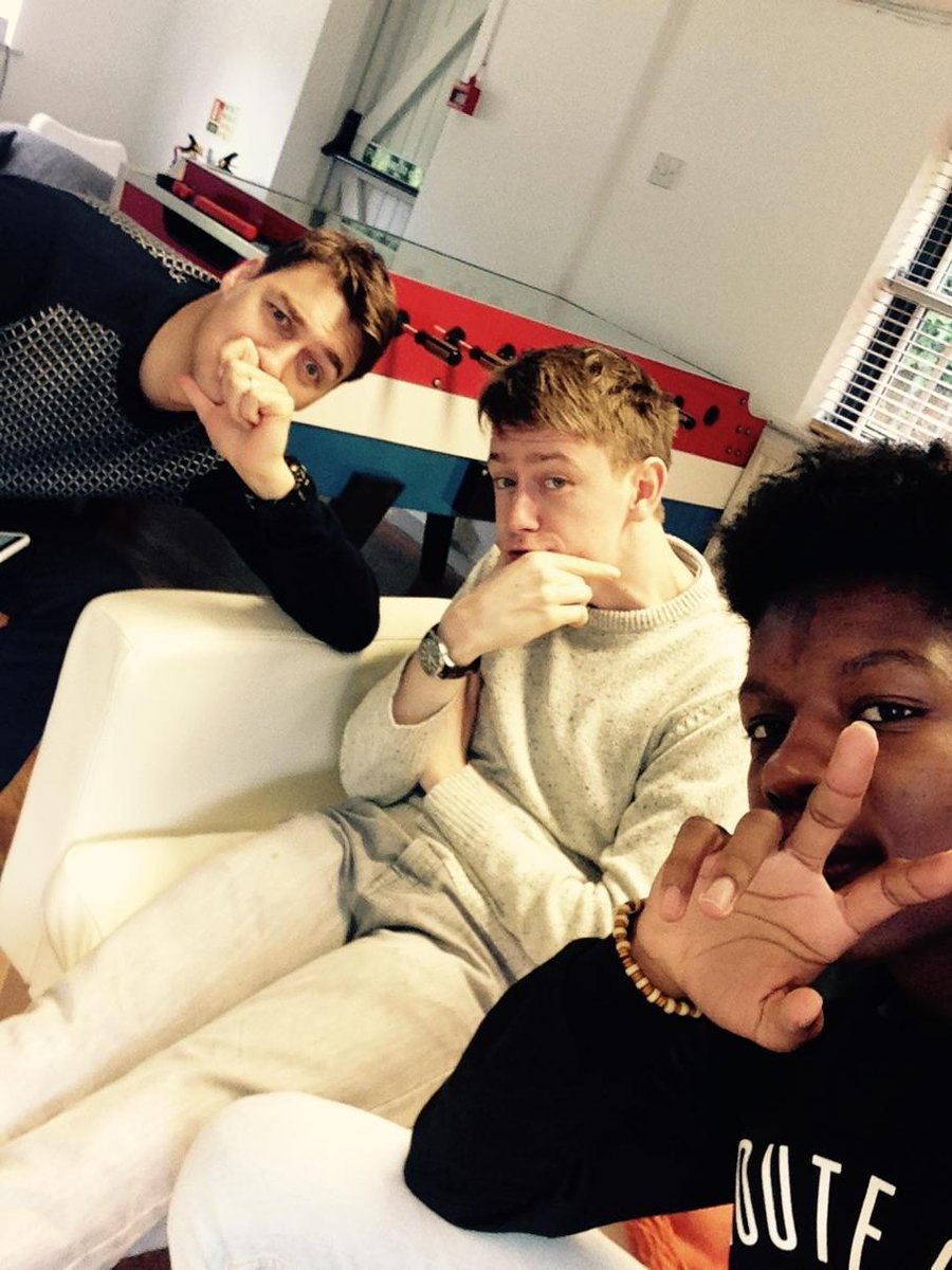 The good time girls have been at my phone <a href="/seanymacdesign/">Sean McAlister</a> @MrChrisBarnard <a href="/OLCL95/">®</a>