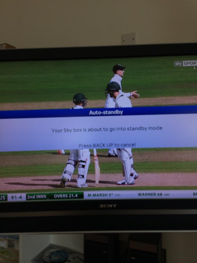 FinloClarkson's tweet photo. #Ashes problems http://t.co/tSKmva9gxg