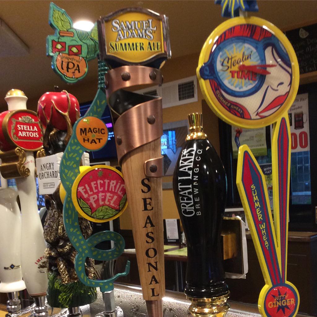 shirleystequila's tweet photo. Magic Hat is already taking over the taps!!!!  #ShirleysCafeAndTequilaBar #MagicHat #cheers http://t.co/yPASRpz6HZ