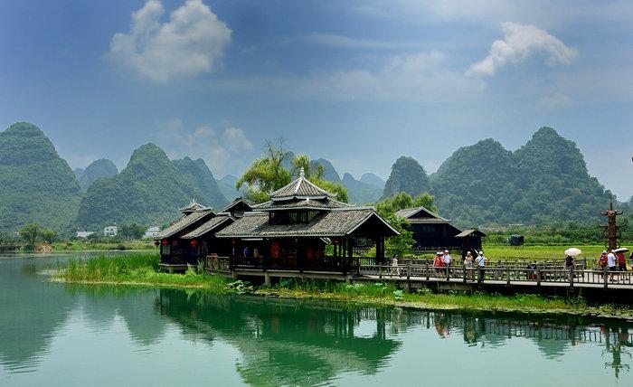 ChinaTopix's tweet photo. Yangshuo, Guilin http://t.co/fES2tlLOxk