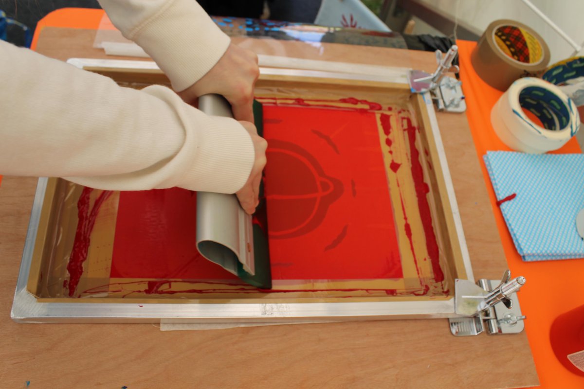 KarolineRerrie's tweet photo. Colourful creative #screenprint #workshop next week. Fabric #printing for young people @BM_AG http://t.co/g23lpvj36K http://t.co/saK14F3fu5