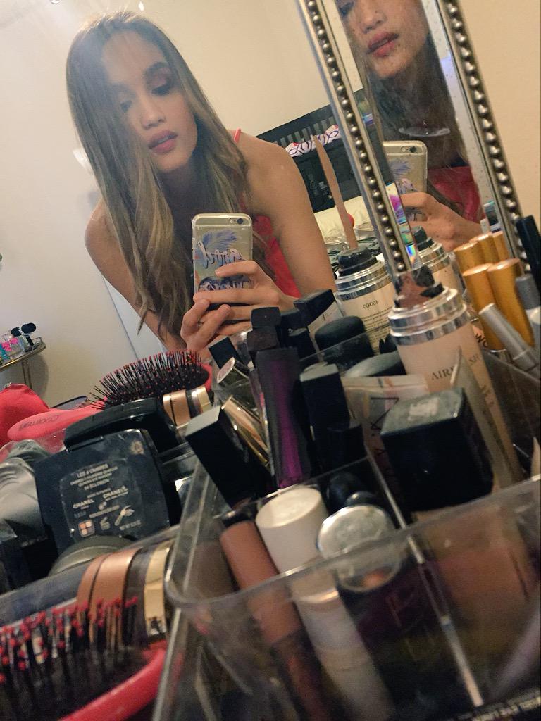 xcintakiehlx's tweet photo. Mau tau criteria tipe cowok yang aku suka? Check this out: https://t.co/B6kIKshMr6 😘 http://t.co/mLeaGy7ImJ