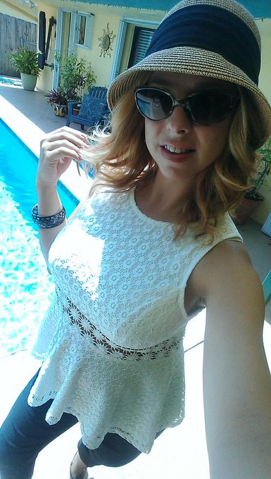 It's such a beautiful day!  Gotta finish up my errands so I can enjoy the pool :-)#Goddesstime http://t<a href="/tag/goddesstime"class="tags"><span>#goddesstime</span></a>