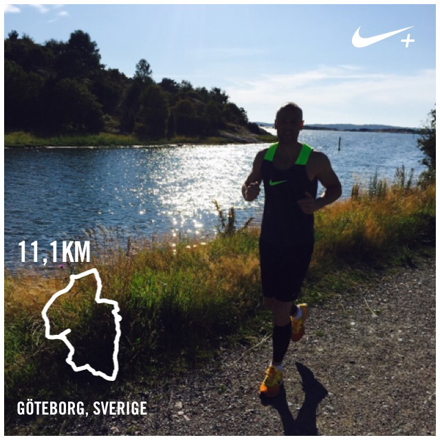 DNordbeck's tweet photo. Running with this dude #MrSaxborn #vacationrun#No6 I just ran 11,1 km with Nike+. #nikeplus http://t.co/VHeFD4ZvRc