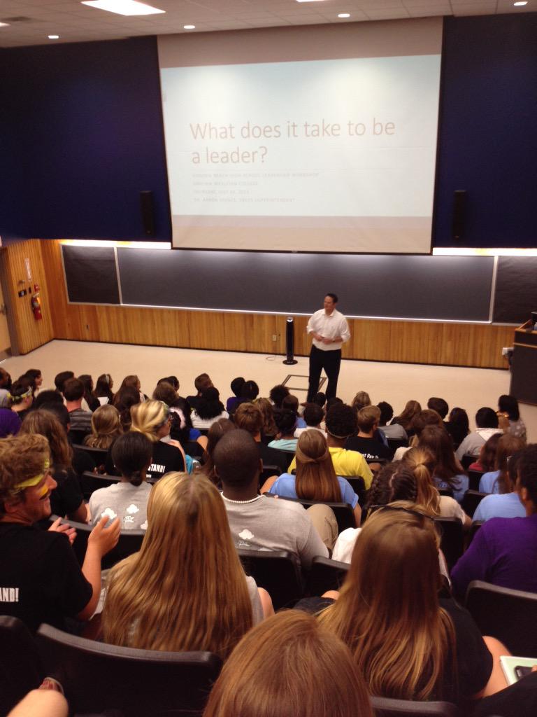 marcbergin's tweet photo. @BeachSupe shares what it takes to be a leader @VBSchools during #vblc2015 http://t.co/jt7sKO8OuN