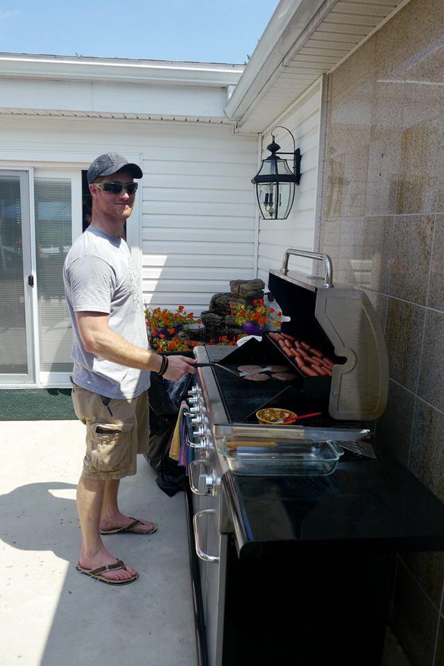 Tony_Martin24's tweet photo. From a recent cookout...grill master! #fitfam http://t.co/076Pjtnhmv