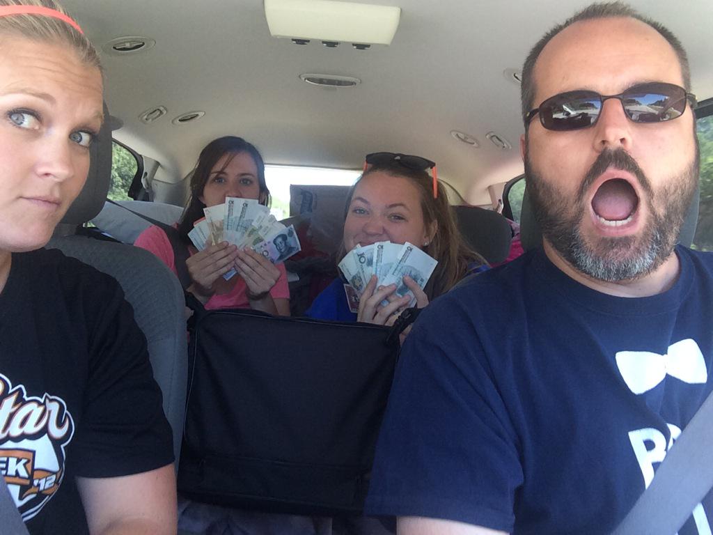 JenniferLaFleur's tweet photo. @SarahGrace003 But we have Chinese currency #lakehouse2015 #selfiewar http://t.co/esPuiyq0ez