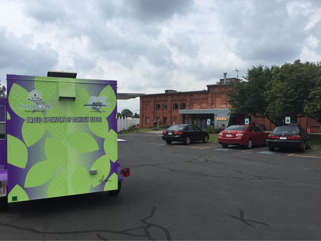 Daniel's Table tweet media