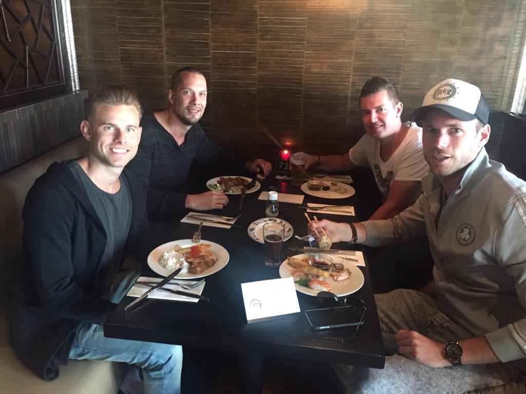 Noisecontroller's tweet photo. #ncbm meeting :)

Who wants more music?!

@BassModulators @Noisecontroller http://t.co/WJyX79CrdT