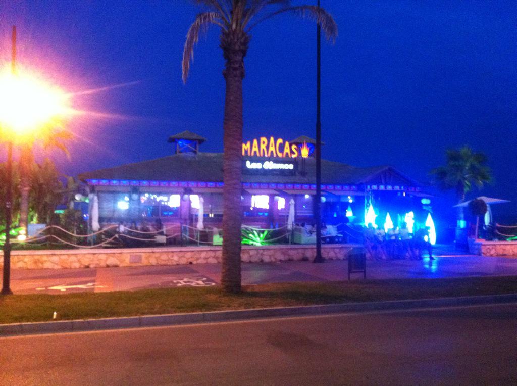 Tamaramoreno82's tweet photo. Se me acabó lo bueno.Terminarón mis vaks@cafédelsol#beachclub#Losálamos@Maracas#Torremolinos#Màlaga👍 http://t.co/xVePOT6jXI
