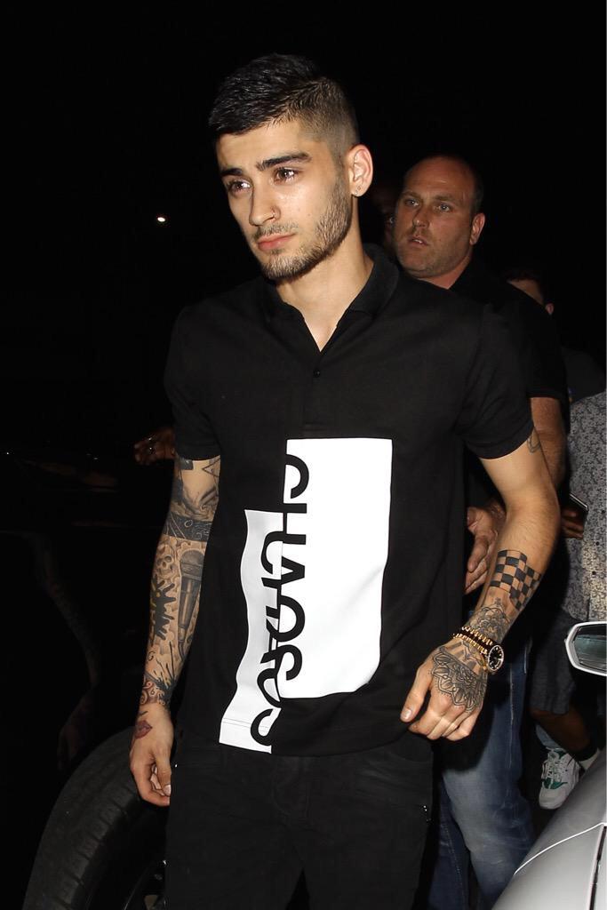 DailyZaynPics's tweet photo. http://t.co/Hgn5BWjwg4