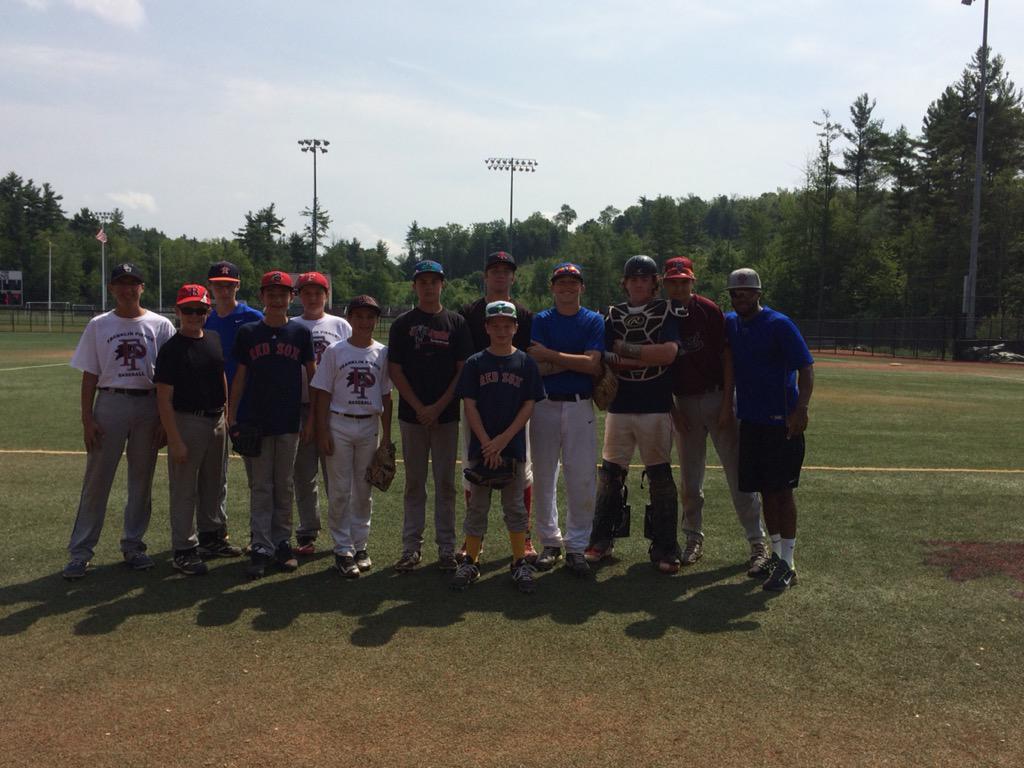 FPUBaseball1's tweet photo. Coach pitch champs week one summer camp Santa Domingo Royals #coachGRAVES http://t.co/zLfLQhyV6w