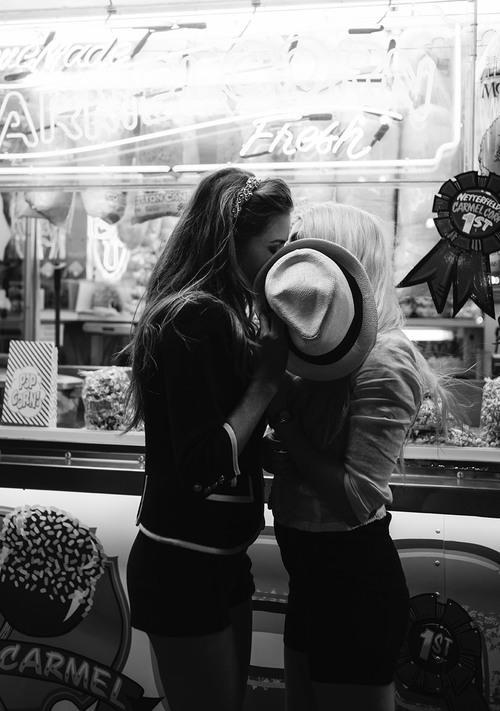 ClovelyMalfoy's tweet image. Love love love ~ 😚😚 @Miss__Lestrange