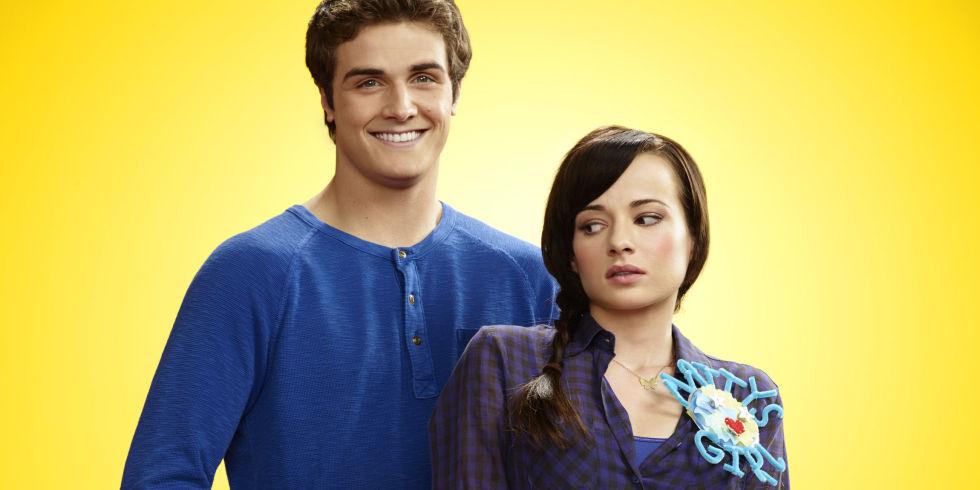 seventeen's tweet photo. PREPARE YOUR FEELINGS because the "Awkward" season 5 trailer is here! http://t.co/z4vrgAKce6 @MTVAwkward http://t.co/7boQhgHGVF