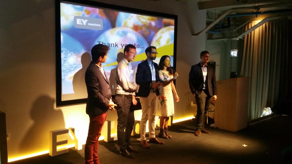 RLAnalytics's tweet image. What a great team! #eystartup #startuplife #pitch