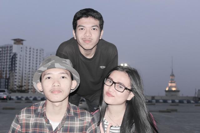 nnovaRe's tweet photo. @yogitrihartoA @PreSykes 😘😜 http://t.co/c0GHg9uK3q