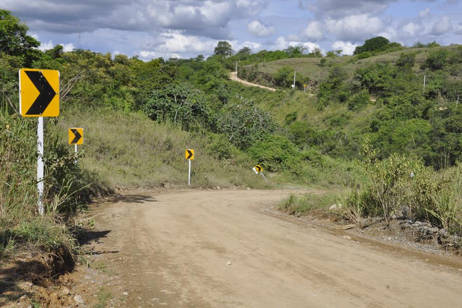 nuevodiaibague's tweet photo. Adjudicada licitación para pavimentación de la vía #Chipalo - #Doima #Tolima
---> http://t.co/3bTjcDttgm http://t.co/zW7bVsV5oU