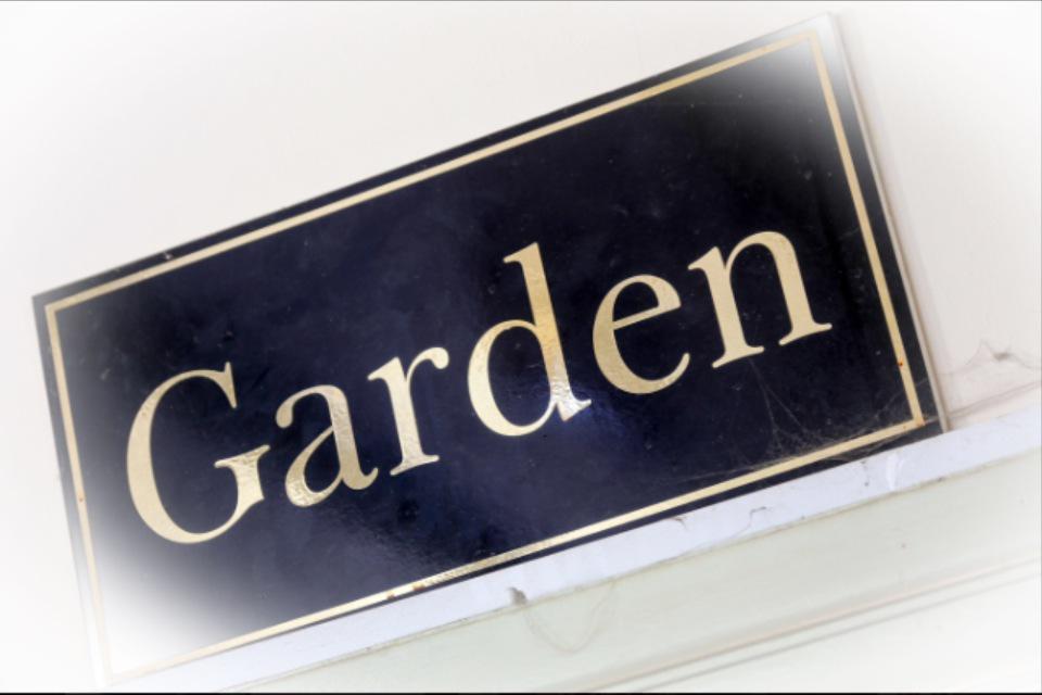 perryhillpub's tweet photo. Enjoy our large decked and patio garden! http://t.co/aJFPQCA8sO